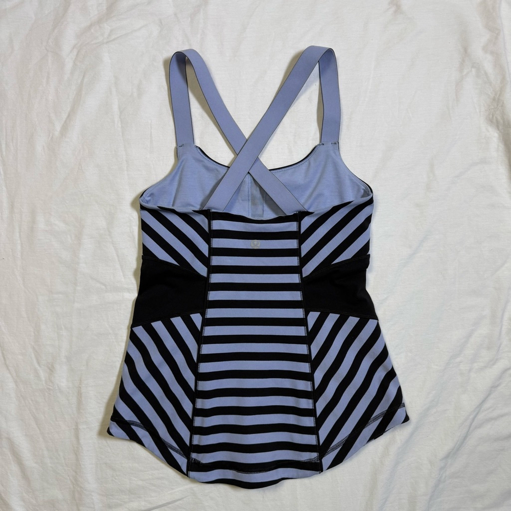 LULULEMON Top Women Size 6 Small Sea Stripe Polar Haze Black Work It Out Tank - Picture 6 of 12